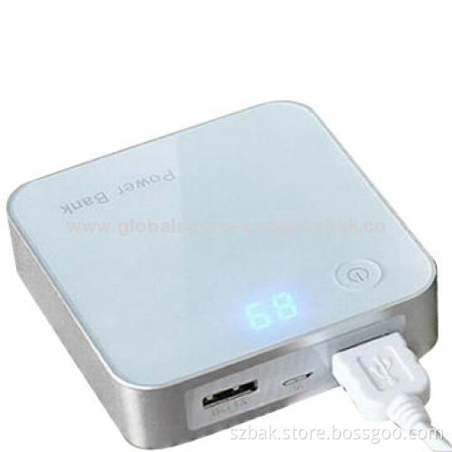 Power Bank with 8,000mAh Capacity, Digital Display Screen with High-quality, Competitive Price